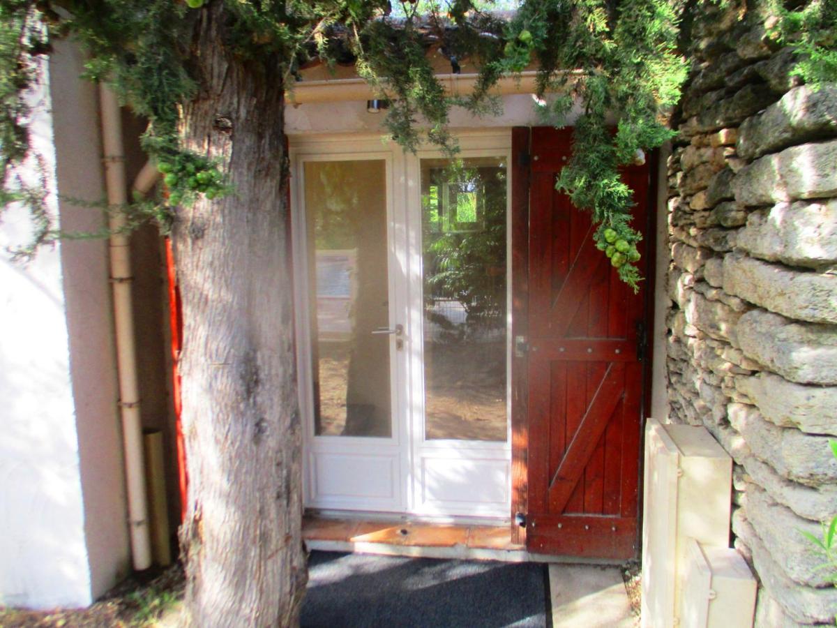 Le Mas Des Lilas Uzes Exterior photo